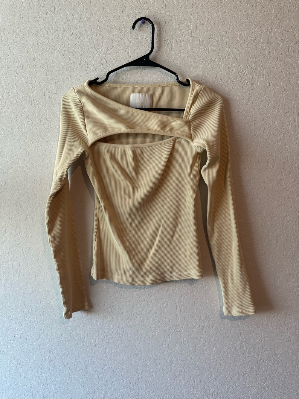 Citizens Of Humanity Cream Ribbed Long-Sleeve Top with Front Cutout
